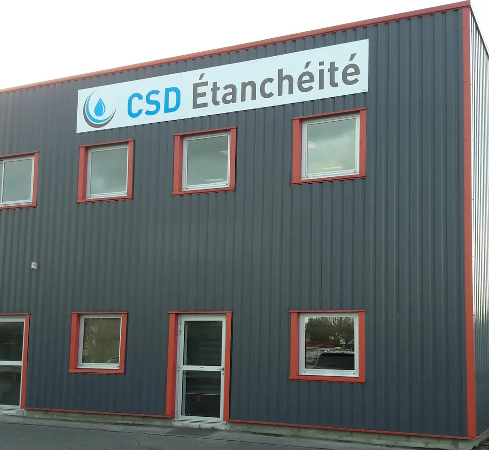 Bâtiment et enseigne de l'entreprise CSD Étanchéité